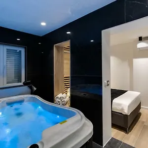 Downtown Marcius Luxury With Jacuzzi & Sauna Zadar